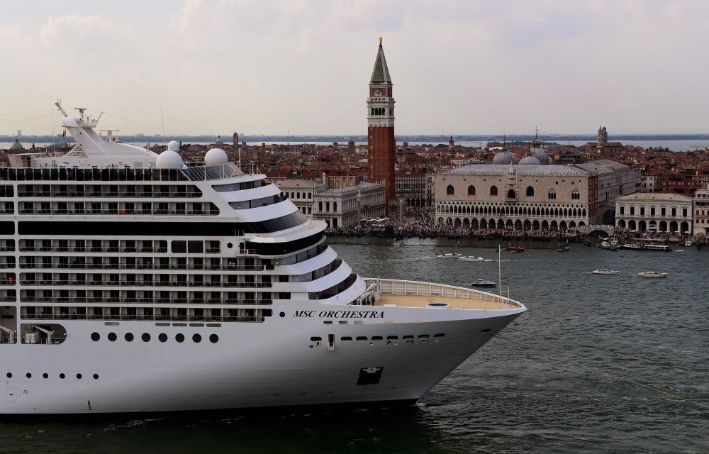 Italy to ban cruise ships from Venice