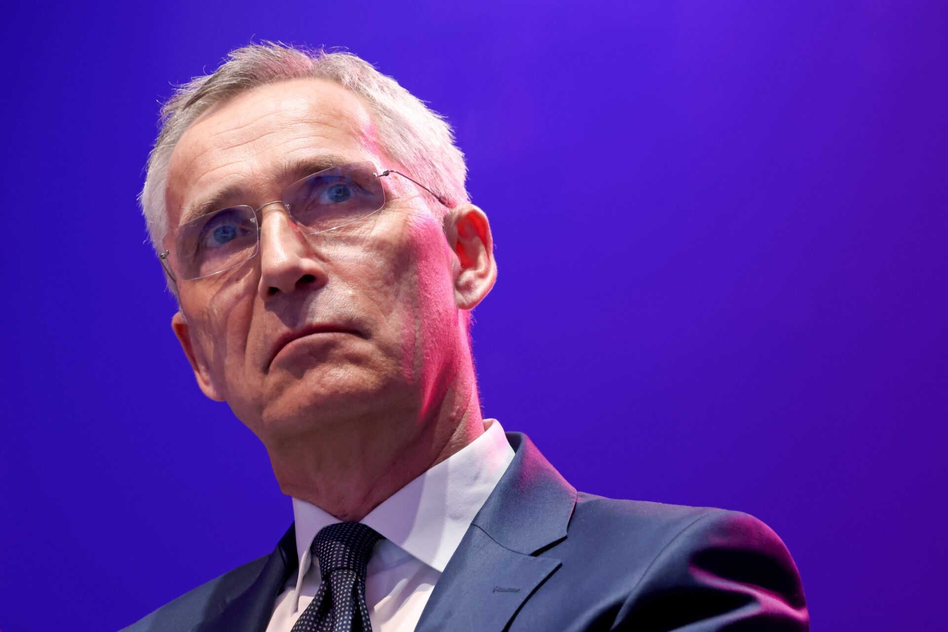 Stoltenberg emphasized the evolving nature of conflicts, stating, 